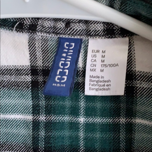 Divided Size M Plaid Button Up Shirt - Picture 3 of 3